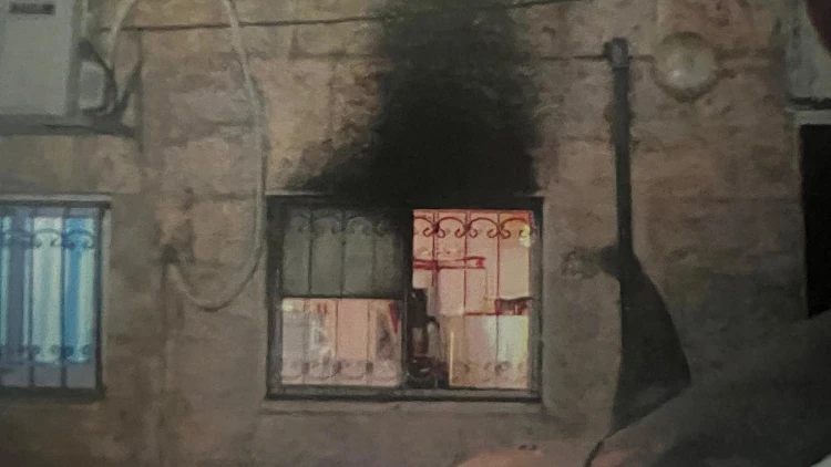 חשוד נעצר בחשד שהצית בית מגורים