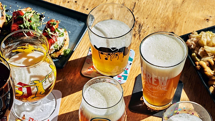 מלצר בית בירה