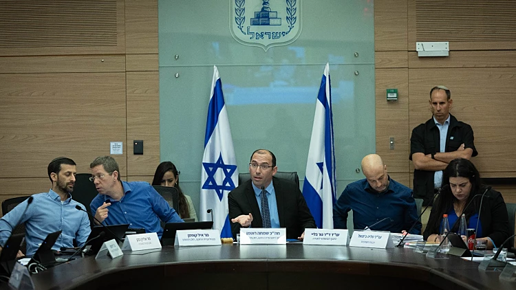 בלי ריכוך: הנוסח הסופי של ביטול עילת הסבירות יגיע לוועדת החוקה