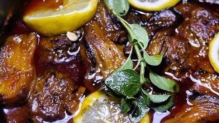 קציצות בקר וחצילים