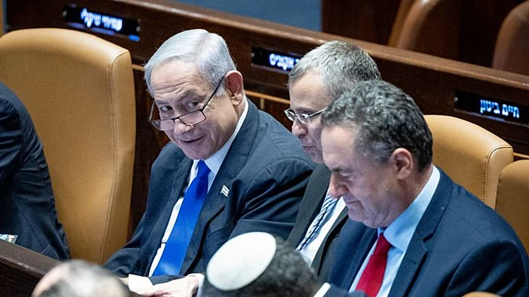 ביטול עילת הסבירות עבר בקריאה ראשונה, באופוזיציה קראו: "בושה"
