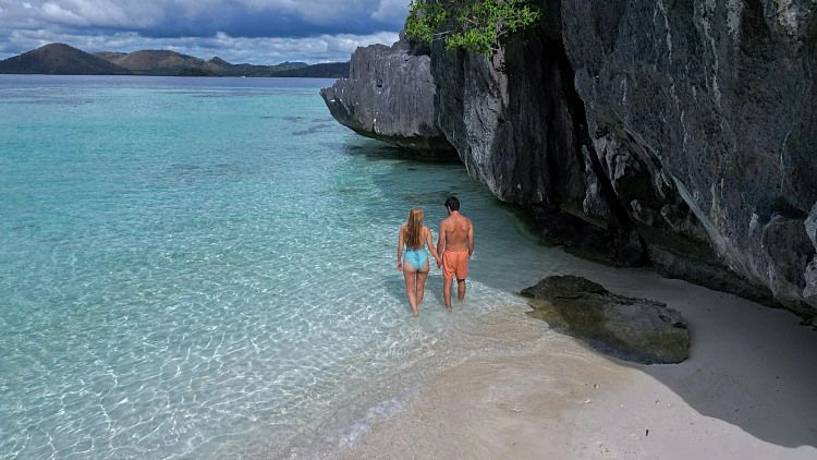 דולב ואביב יצאו למסע בעולם שהתחיל בפיליפינים