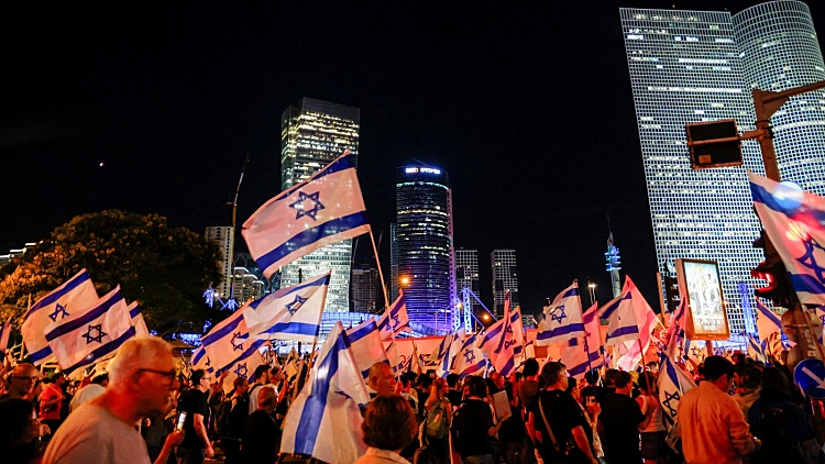 יום של מחאות ברחבי הארץ: עשרות אלפים הפגינו בת"א ובמוקדים נוספים