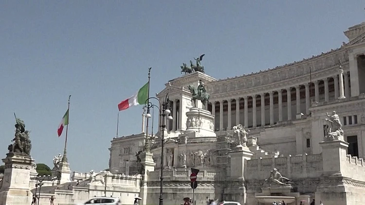 חופשה לוהטת: התיירים הישראלים שנופשים בשיא גל החום
