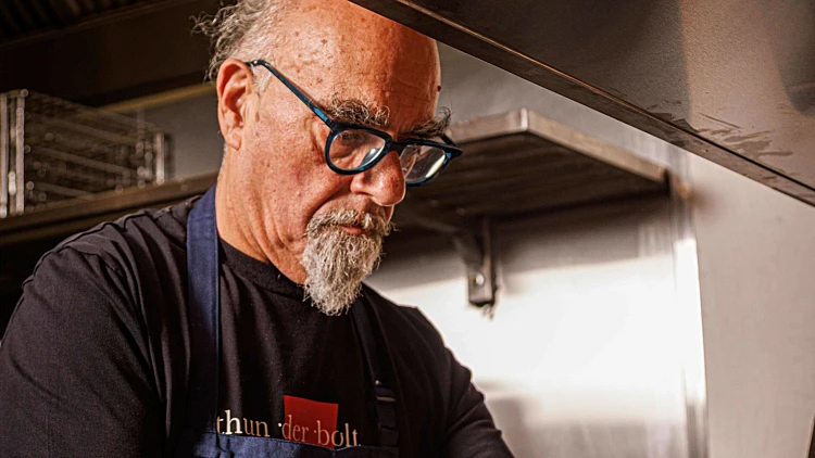 אהרוניס, ישראל אהרוני, פרייד צ'יקן