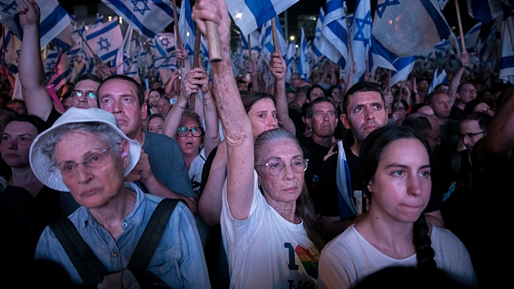 המחיר הנפשי של המצב הפוליטי: עלייה חדה בפניות לסיוע