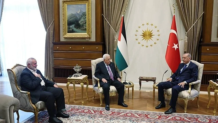 הפגישה של אבו מאזן והנייה בטורקיה - וההשלכות על ישראל