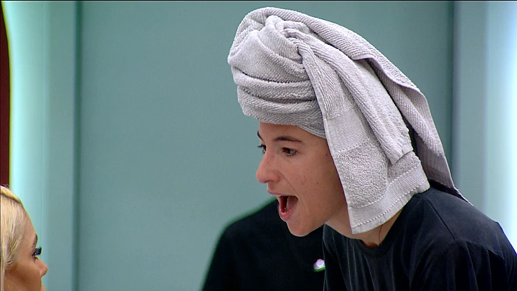 "את פוגעת לי בפרנסה כשאת אומרת את זה": המתיחות בין סתיו ליובל לוי מגיעה לשיא