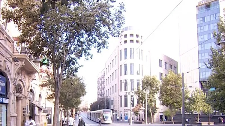 הרכבת הקלה בגוש דן מגיעה: מה ניתן ללמוד מהמקבילה בי-ם?