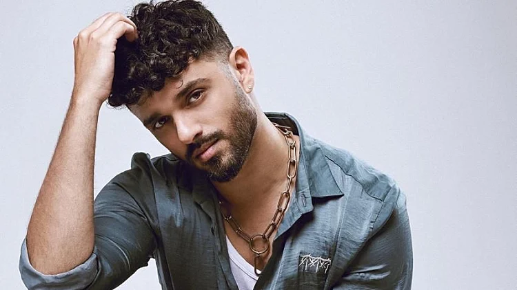 הזמר האהוב מחפש אישה שתקים איתו משפחה