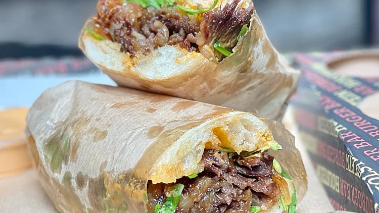 הסנדוויץ' הזה לא מופיע בתפריט. מילת קוד בקופה והוא שלכם