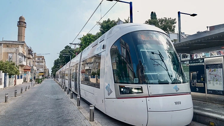 34 תחנות, מבת ים עד פתח תקווה: הרכבת הקלה בגוש דן יוצאת לדרך