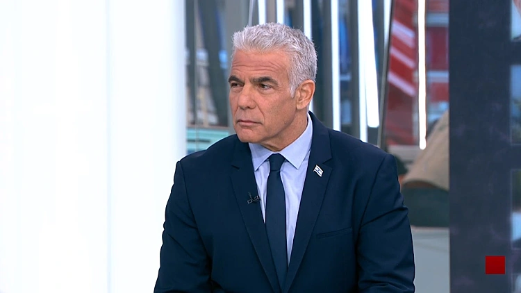 לפיד מבטיח בריאיון: "יש עתיד לא תיכנס לממשלת נתניהו"