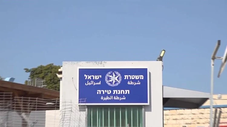 חשד: עובד עיריית טירה זייף היתרים כדי לחבר מבנים לחשמל במרמה