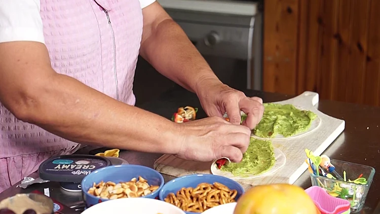 מטורטיה ועד קופסה יפנית: ההורים שמכינים ארוחות משוגעות לביה"ס