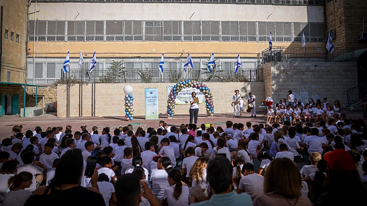 שנת הלימודים בפתח: מי ישמור על בטיחות ילדינו? | דעה