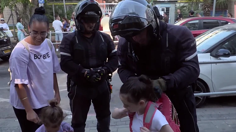 בתו של סייר הביטחון שנרצח בפיגוע חזרה לביה"ס: "שומרים עליי"