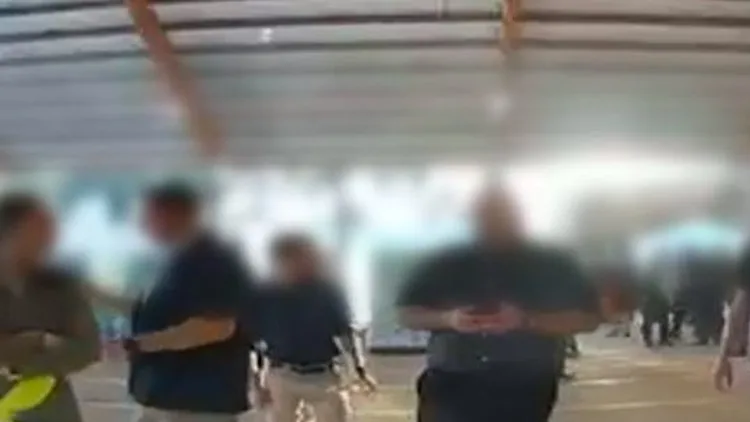 תיעוד חריג: הנהג של רגב עוכב על ידי מאבטחי שב"כ - השרה נהדפה