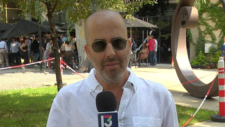 "אני הולך להפגנות עם הילדים שלי; כמו כל אזרח - אני חרד למה שקורה פה"