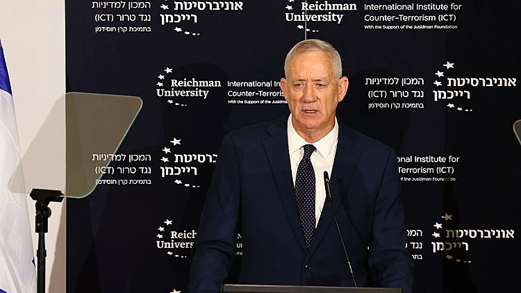 ח"כ בני גנץ נואם בכנס אוניברסיטת רייכמן