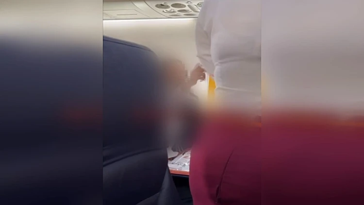 "הרגשתי מצורעת": חרדי דרש מאישה לעבור מושב בטיסה - וסורב