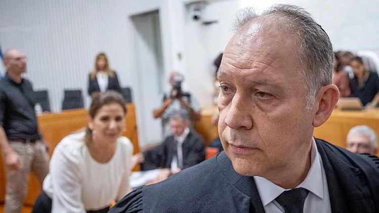 עו"ד אילן בומבך