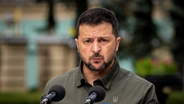 זלנסקי: אחכה לפוטין באופן אישי בטורקיה ביום חמישי