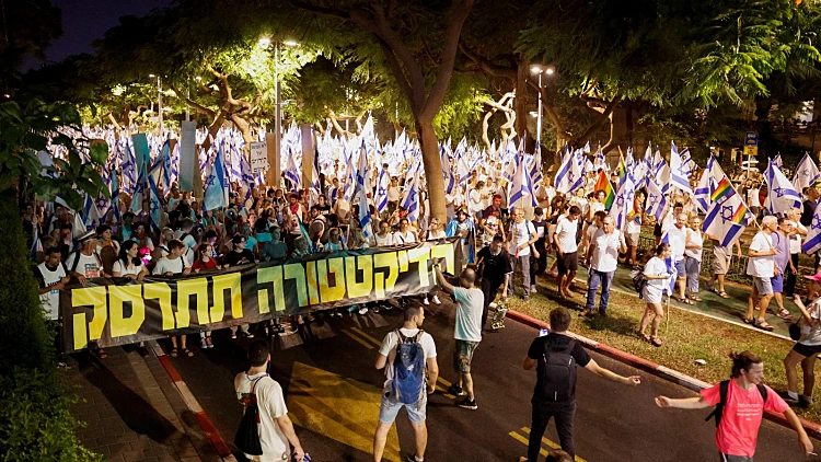 בעקבות ניסיון הדחת היועמ"שית: מחאת קפלן חוזרת לרחובות