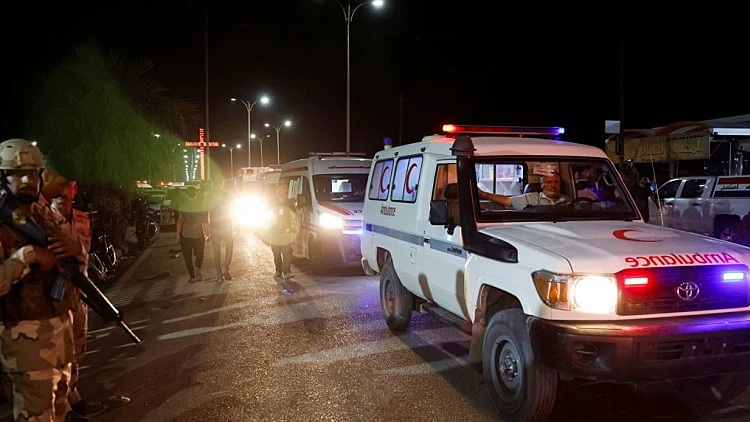 כוחות הצלה בזירת השריפה בעיראק