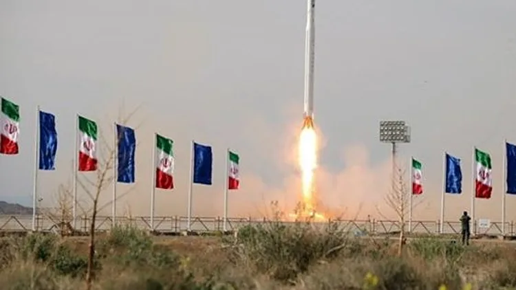 תיעוד השיגור של הלוויין "נור 3"