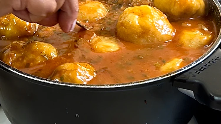 באווירה סתווית: הקובה הגאורגי הכי רך בעולם של סבתא נטליה