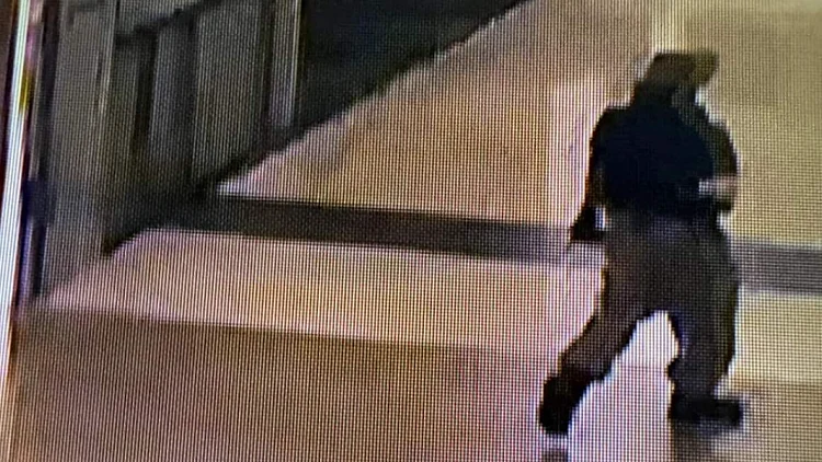 ירי המוני בתאילנד: בן 14 הרג אדם ופצע 6 נוספים בקניון בבנגקוק
