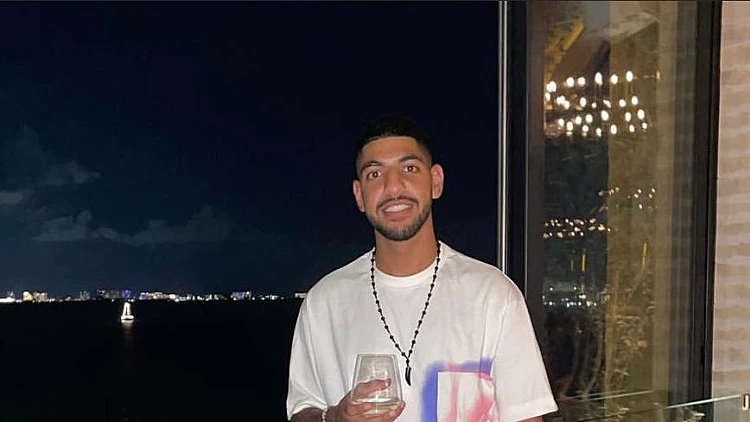 "אמר לאימו שהוא אוהב אותה – ומאז נותק הקשר": סיפורו של עמית דוד | רשת 13