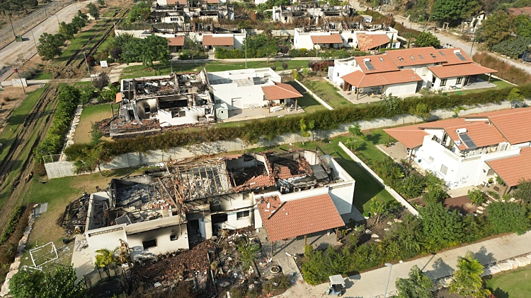 ההרס והחורבן אחרי הטבח בקיבוץ בארי