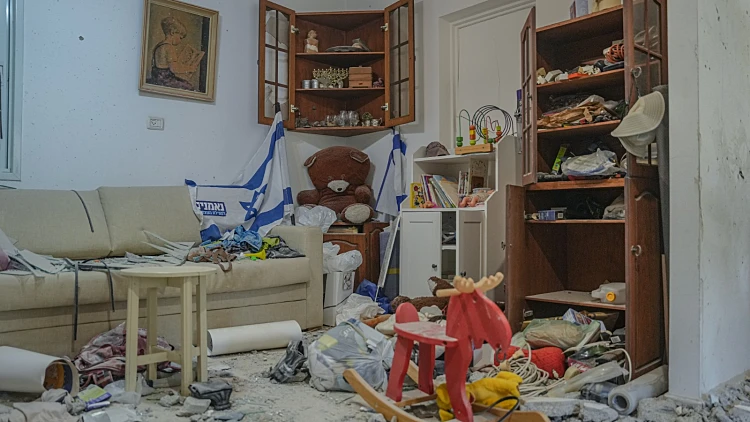 ההרס והחורבן אחרי הטבח בקיבוץ בארי