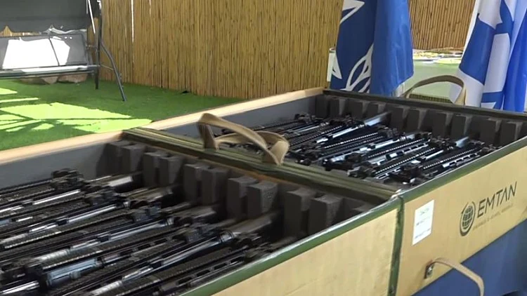 אלפי אזרחים כבר התחמשו בנשק: "אנחנו נהיה הקו הראשון שמגיב"