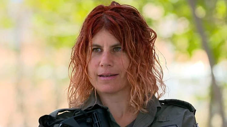 כוח שפרה: הקצינה והאם ל-10 שהצילה עשרות בציר המוות ברעים
