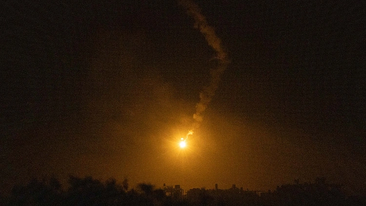 דיווח: 5 עיתונאים נהרגו בתקיפה ישראלית בעזה