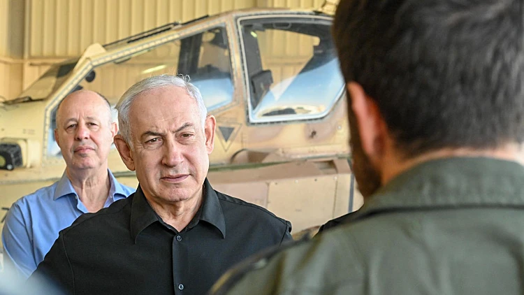 נתניהו לטייסים: ״אויבינו טעו, חשבו שביום פקודה לא יתייצבו"