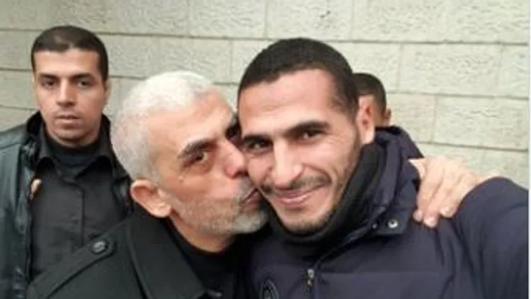 תחקיר: "צלמי עיתונות זרה היו לצד מחבלי חמאס מתחילת הטבח"