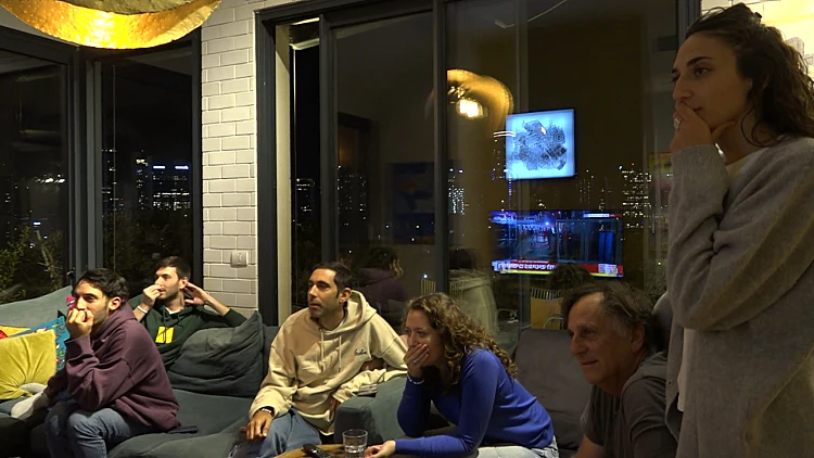 "הייתי קול, עכשיו אפשר לבכות": הלילה המרגש של משפחת רומן