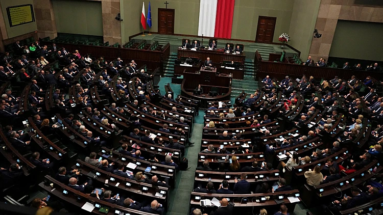 הפרלמנט הפולני בהצבעת אי האמון בממשלה