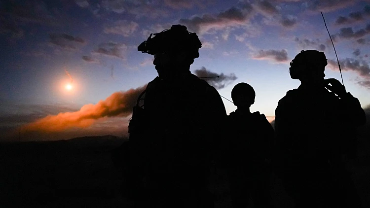 105 נופלים מאז תחילת התמרון, מתוכם 13 בתקריות ירי דו-צדדי