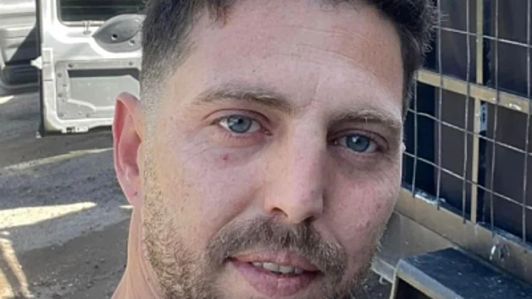 "אני לא יודעת מה מצבו": רוחמה בוחבוט מחכה שבנה יחזור הביתה