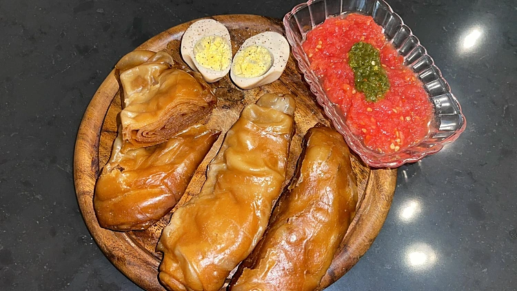 ג'חנון, נועה דיין