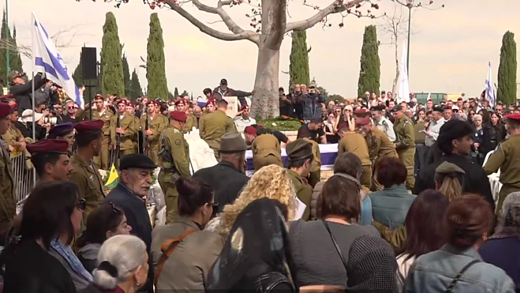 "עלה לארץ כדי להגן עלינו": סימון נפל, מאות ליוו אותו למנוחות