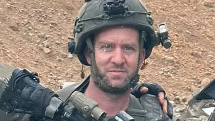 רס"ן במיל' עמישר בן דוד, מפקד בחטיבת הקומנדו, נפל ברצועה