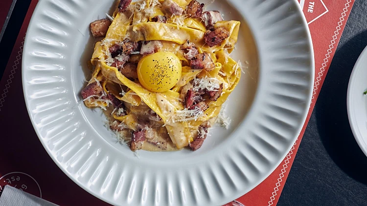 דיינר איטלו אמריקנו, קרבונרה