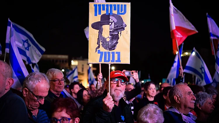 משבר הגיוס: ישיבת הממשלה בוטלה, נתניהו נפגש עם החרדים