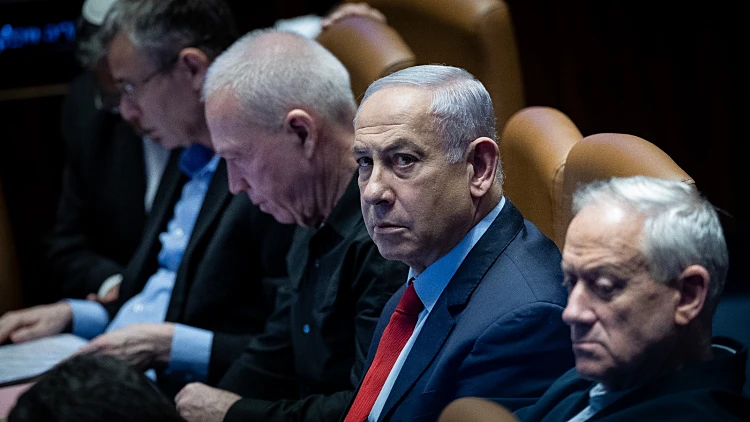 גנץ תקף, נתניהו השיב אש; גלנט: "החלטת האו"ם - שערורייה"